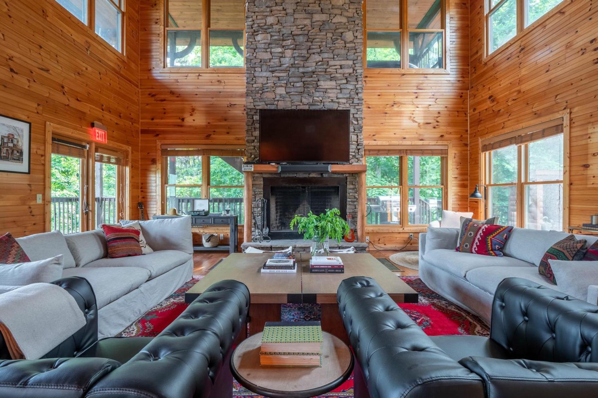Hickory Ridge By Avantstay Incredible Private Elevated Cabin Sleeps 20 Gatlinburg Zewnętrze zdjęcie